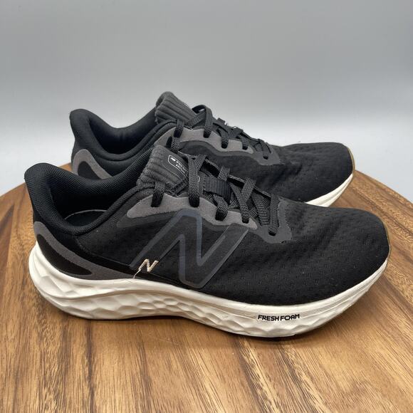 New Balance Fresh Foam Arishi v4 Shoes Womens Size 7.5B Running Comfort Sneakers - Picture 1 of 8